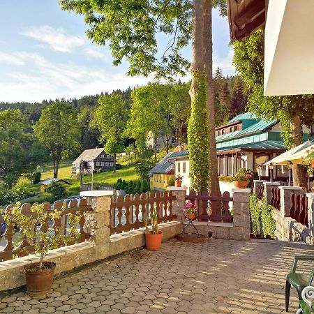 Hotel V Nebi Йозефув-Дул Экстерьер фото